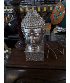 FIGURINE