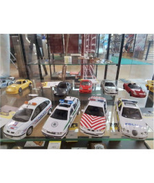 VOITURE 1/43
