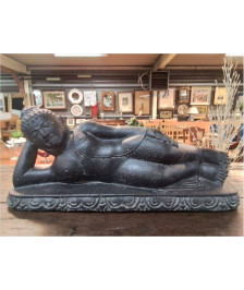 BOUDDHA ALLONGE 60 CM CIMENT
