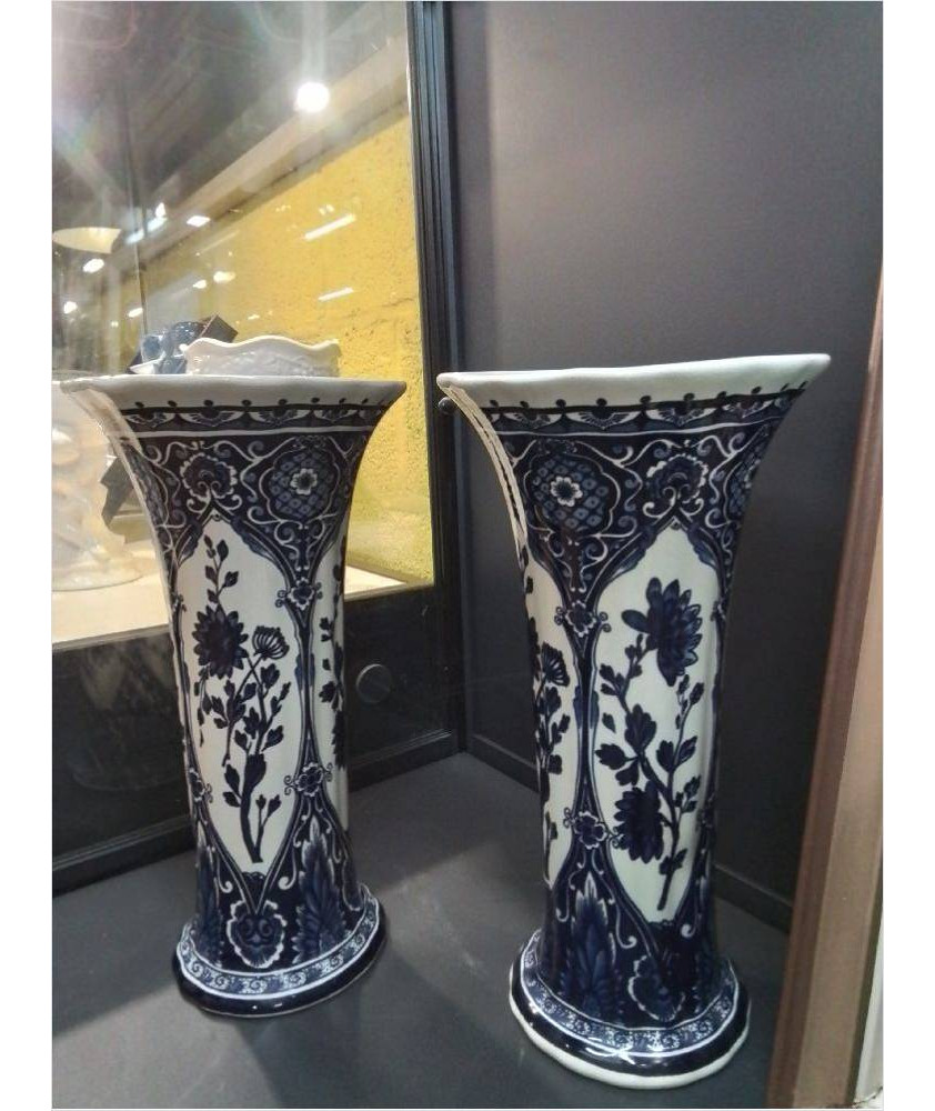 PAIRE DE VASES DELFT
