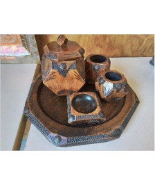 ENSEMBLE A TABAC EN BOIS SCULPTÉ 
