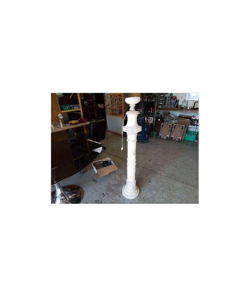 GRANDE LAMPE  BLANCHE EN ALBATRE 