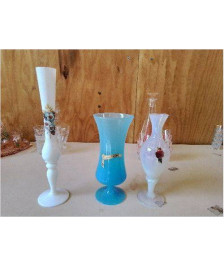 PETIT VASE EN OPALINE 