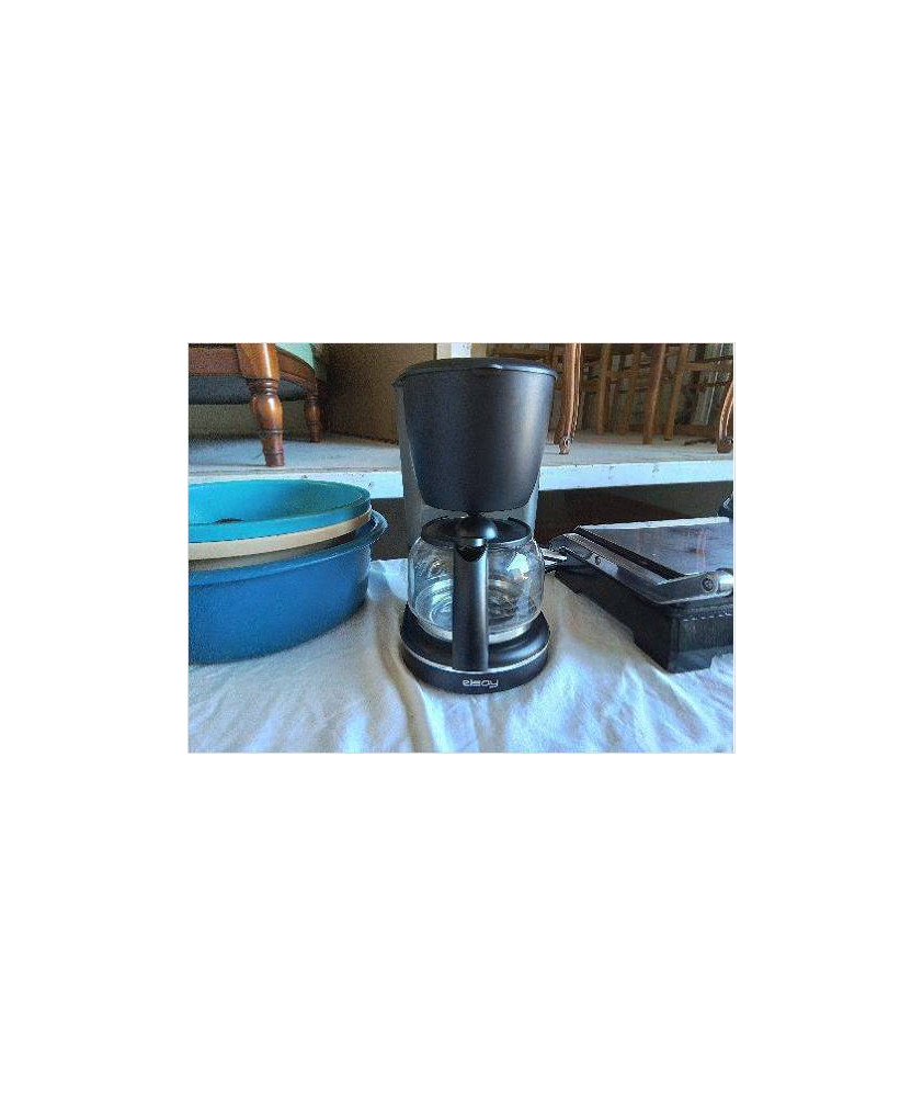 CAFETIÈRE 
