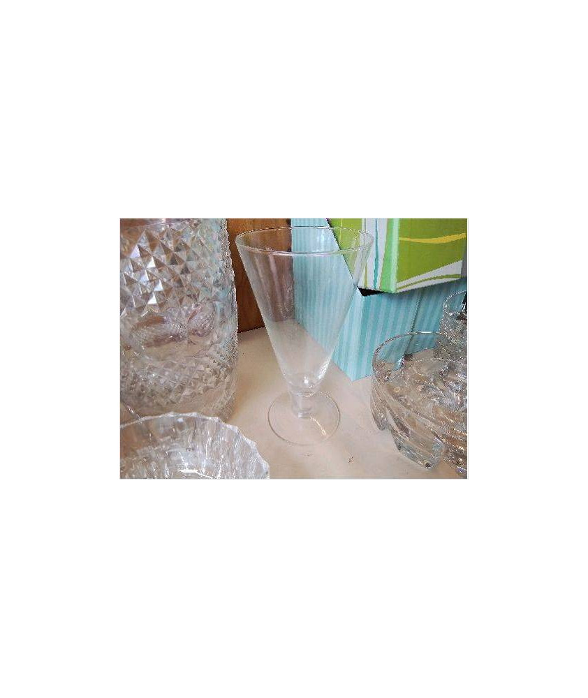GRAND VASE EN VERRE 