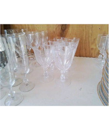 LOT 8 VERRES A VIN TAILLÉS 
