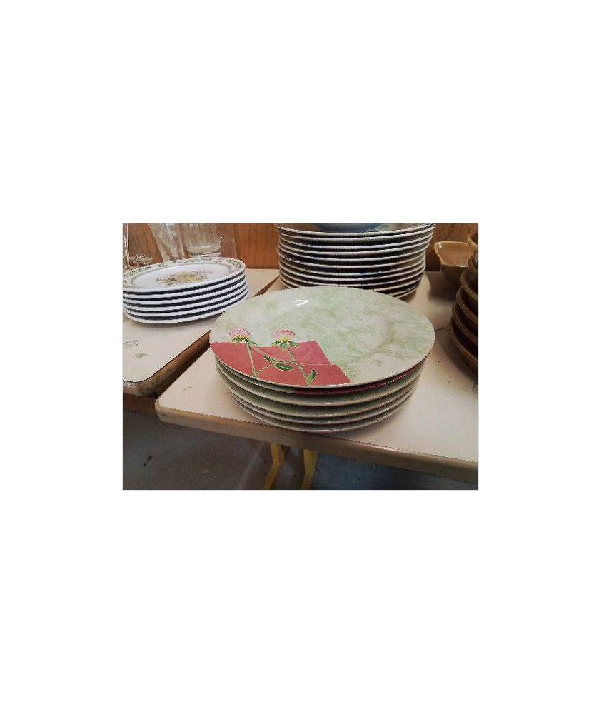 LOT 6 PETITES ASSIETTES VERTES A FLEURS 