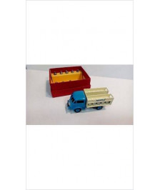 DAN TOYS CAMION LAITIER NESTLE