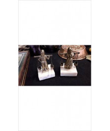 DECO SUJET PORTEUSE DE SEAU