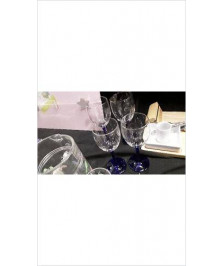 VERRE A PIED BLEUS