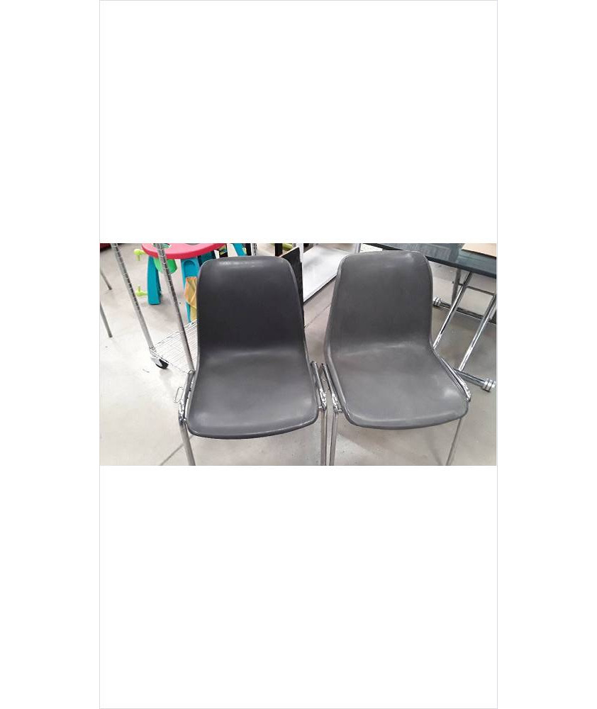 CHAISE PLASTIQUE 