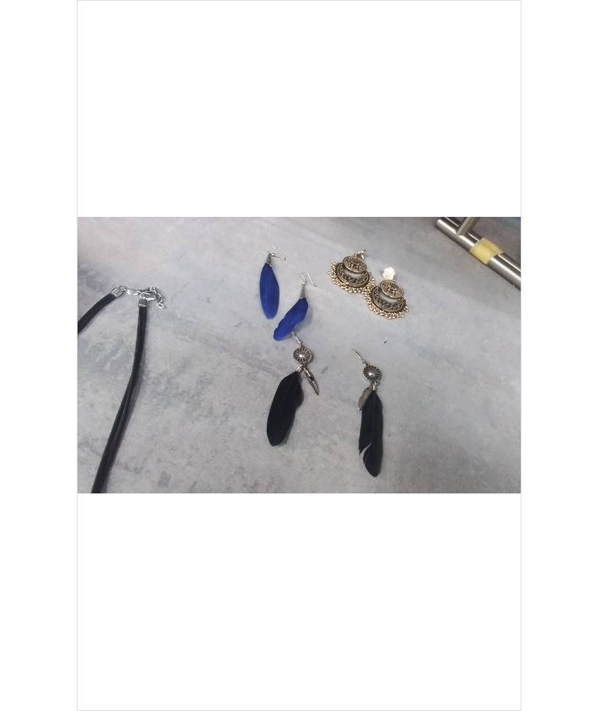 BOUCLES D\'OREILLES 