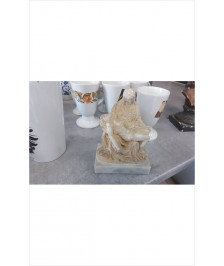 STATUETTE 