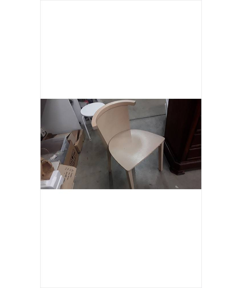 CHAISE 