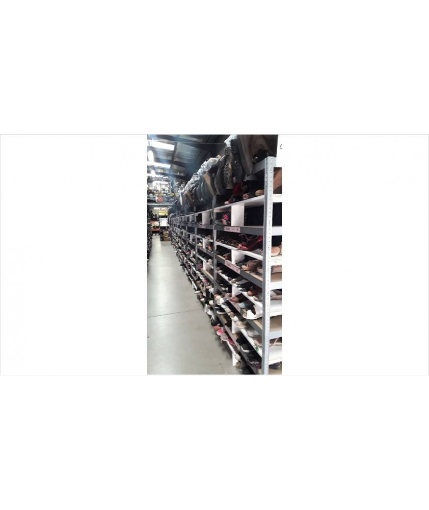 CHAUSSURES 2300 PAIRES A PARTIR 1€