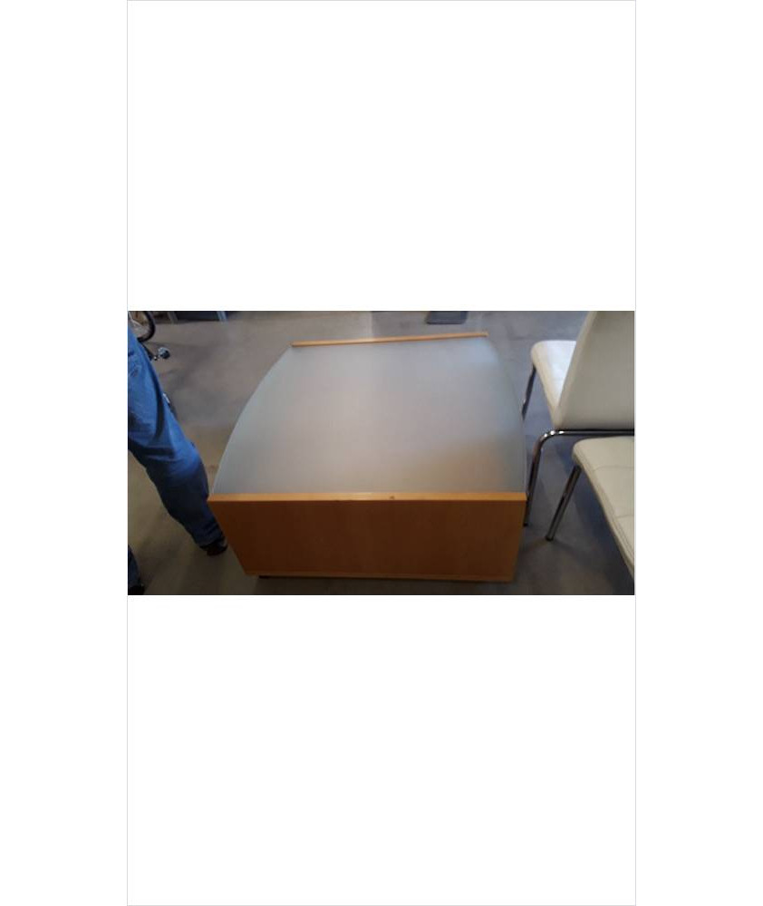 TABLE BASSE A ROULETTES EN L ÉTAT 