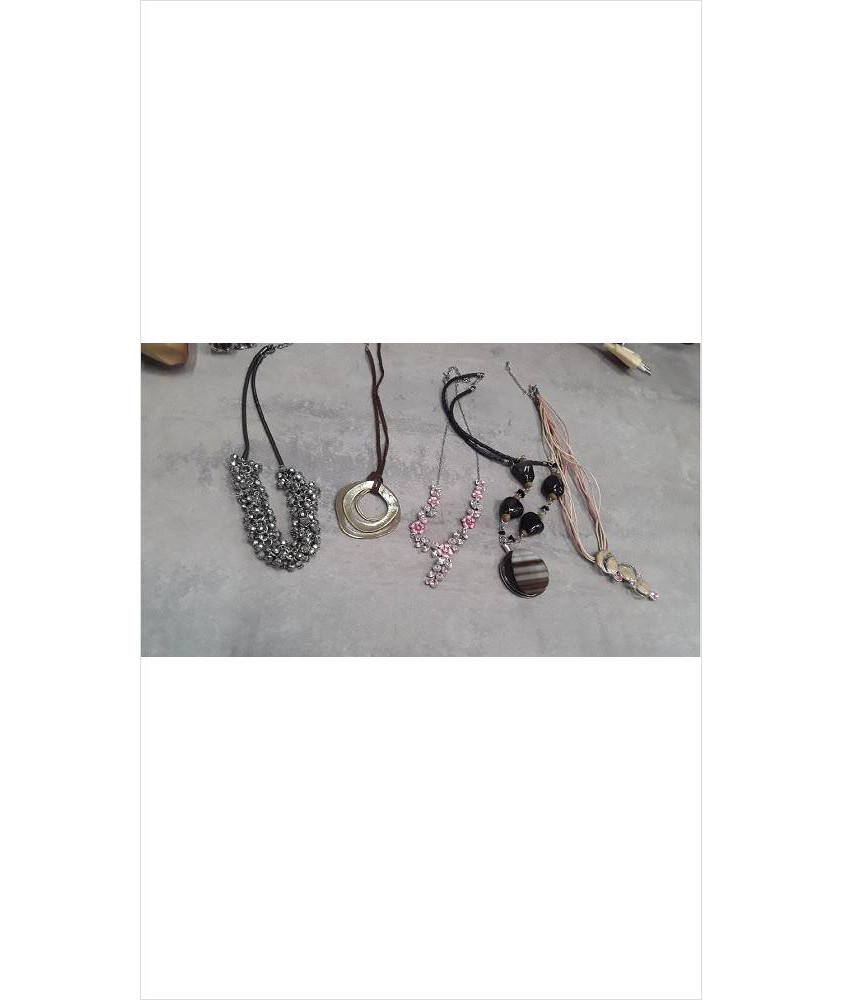 COLLIER 