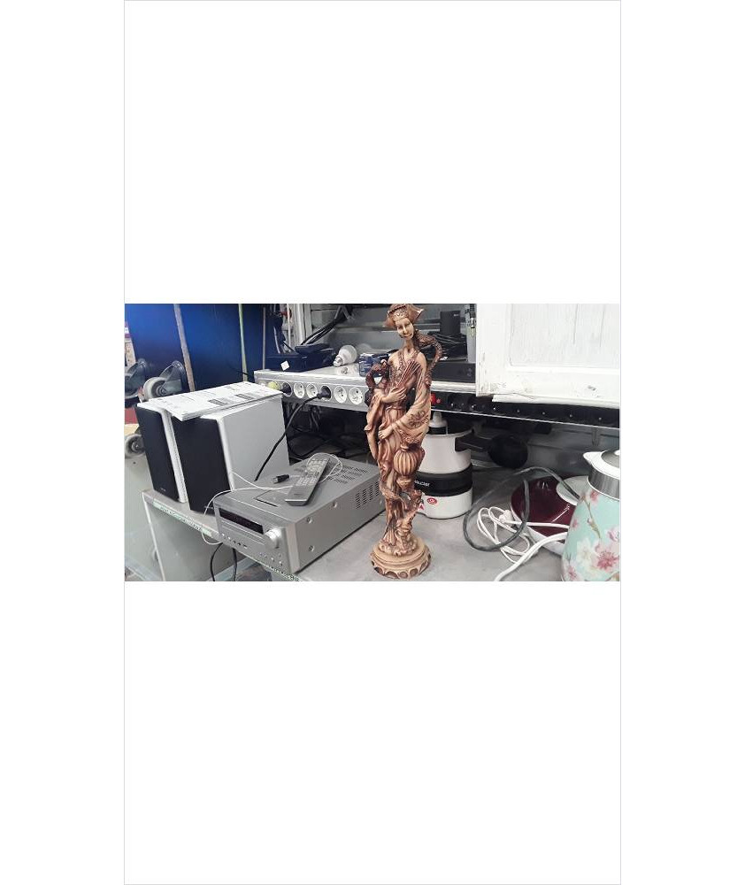 STATUETTE FEMME RESINE