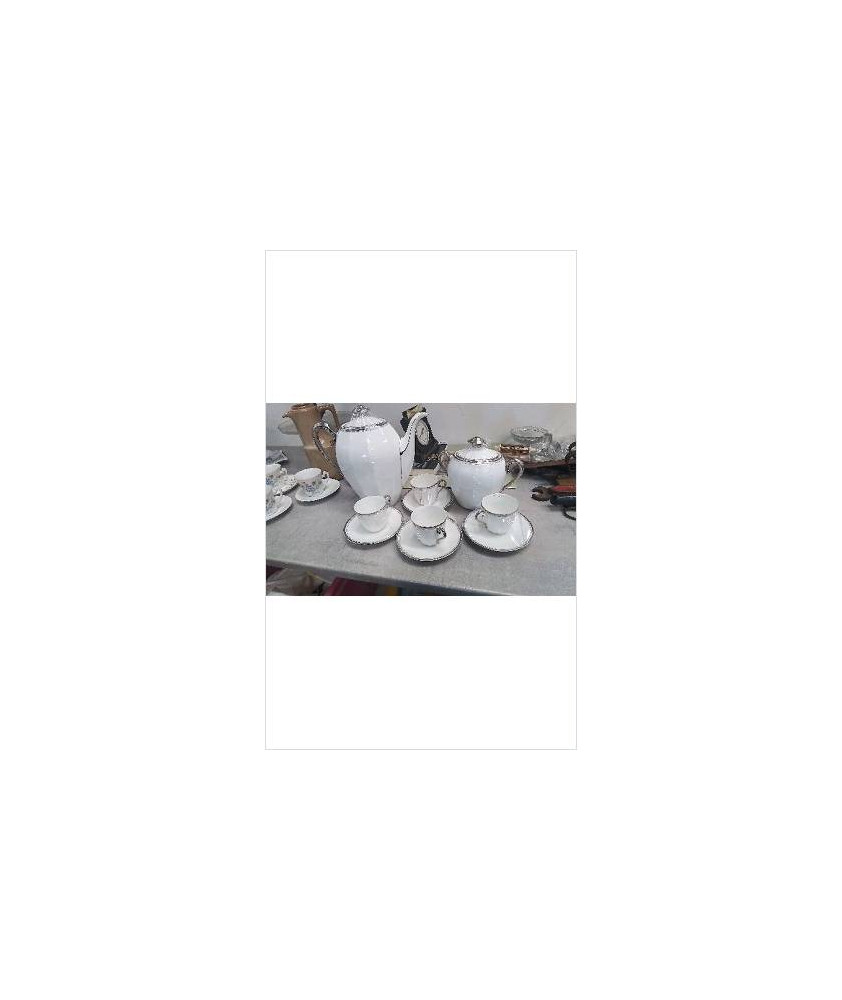 SERVICE A CAFE