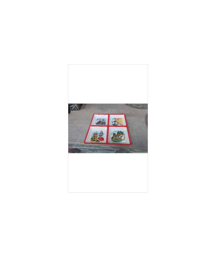 PLAT PLASTIQUE 4 COMPARTIMENTS 