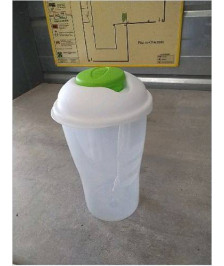 RÉCIPIENT PLASTIQUE 