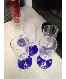 VERRE A PIED BLEU LE LOT