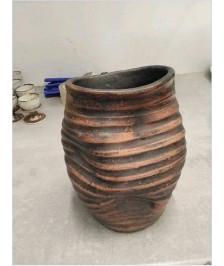 VASE FROISSÉ 