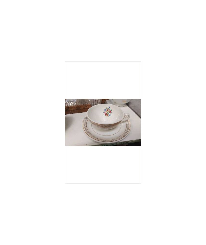 TASSE SOUS TASSE