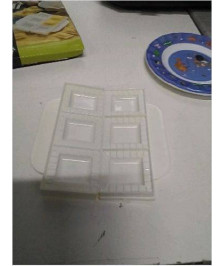 USTENSILE A RAVIOLIS 
