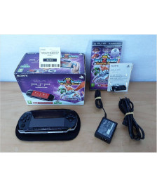 CONSOLE PSP EN BOITE PACK INVIZIMALS ( MANQUE LES CALES )