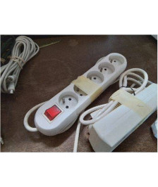 BLOC MULTIPRISES 5 + INTERRUPTEUR