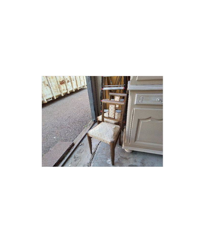 CHAISE