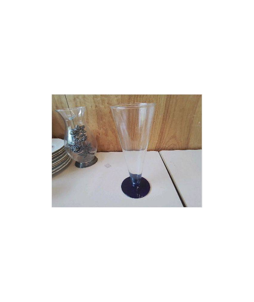 VASE CONIQUE