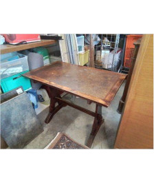 PETITE TABLE 