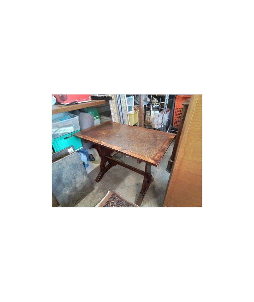 PETITE TABLE 