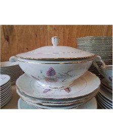 SOUPIÈRE EN PORCELAINE