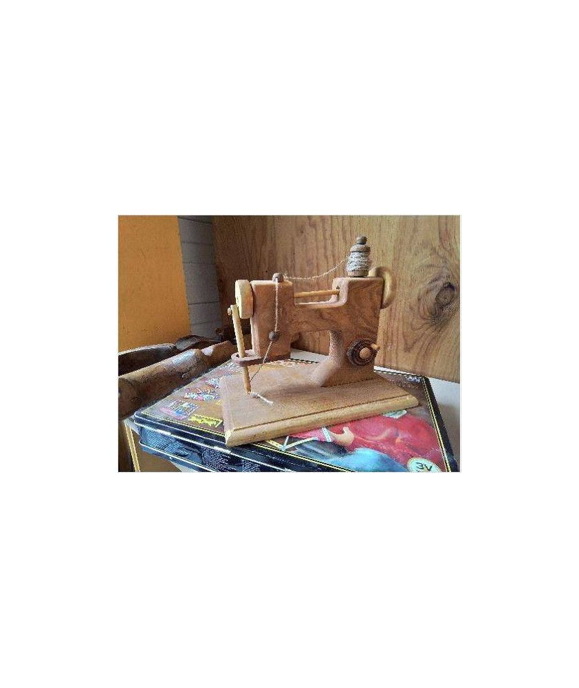 JOUET MACHINE A COUDRE EN BOIS