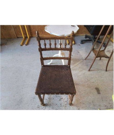CHAISE AVEC ASSISE EN CUIR 
