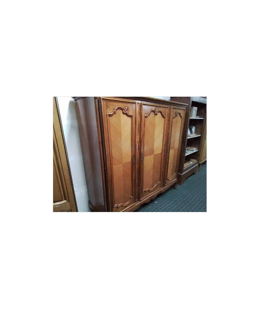 ARMOIRE LOUIS XV