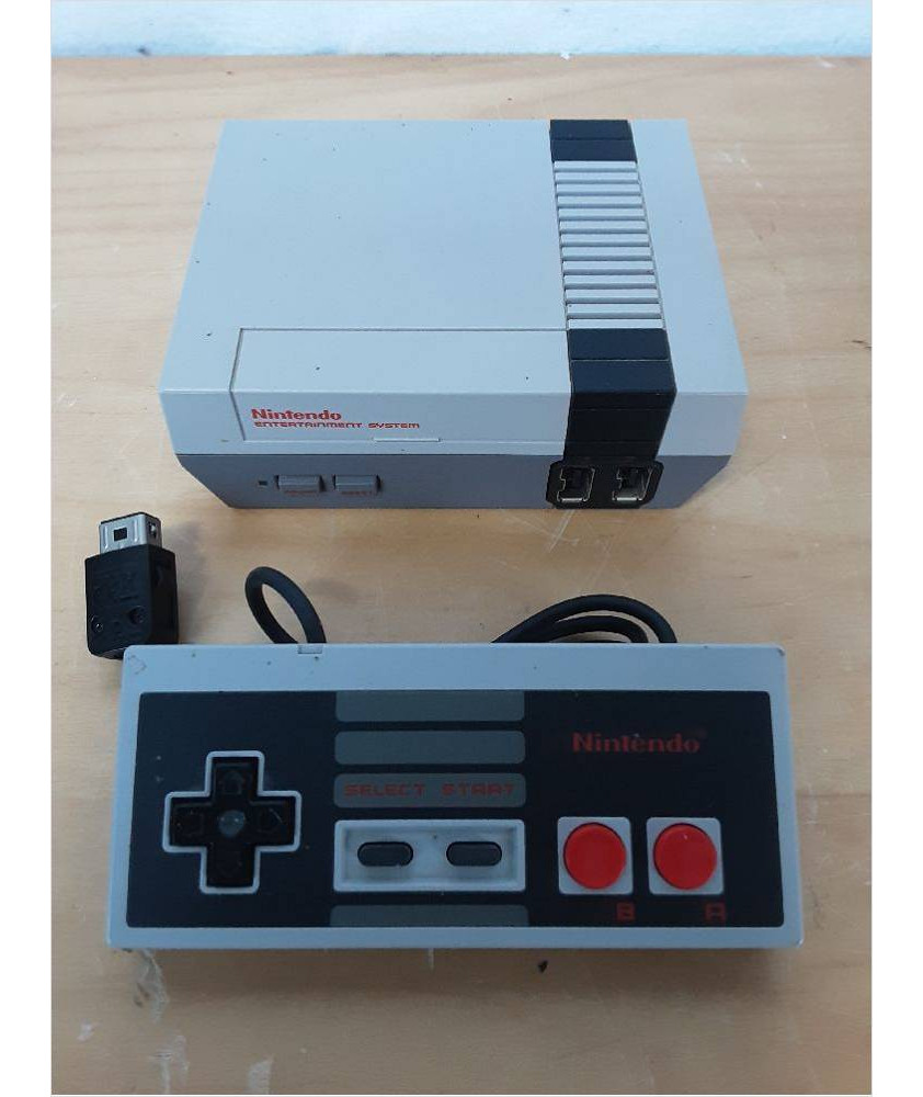 CONSOLE NINTENDO NES MINI CLASSICS CONSOLE NINTENDO NES MINI CLASSICS