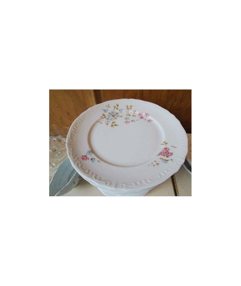 LOT DE 6 ASSIETTES EN PORCELAINE