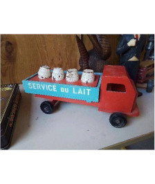 CAMION DE SERVICE DU LAIT 
