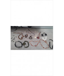 COLLIER 