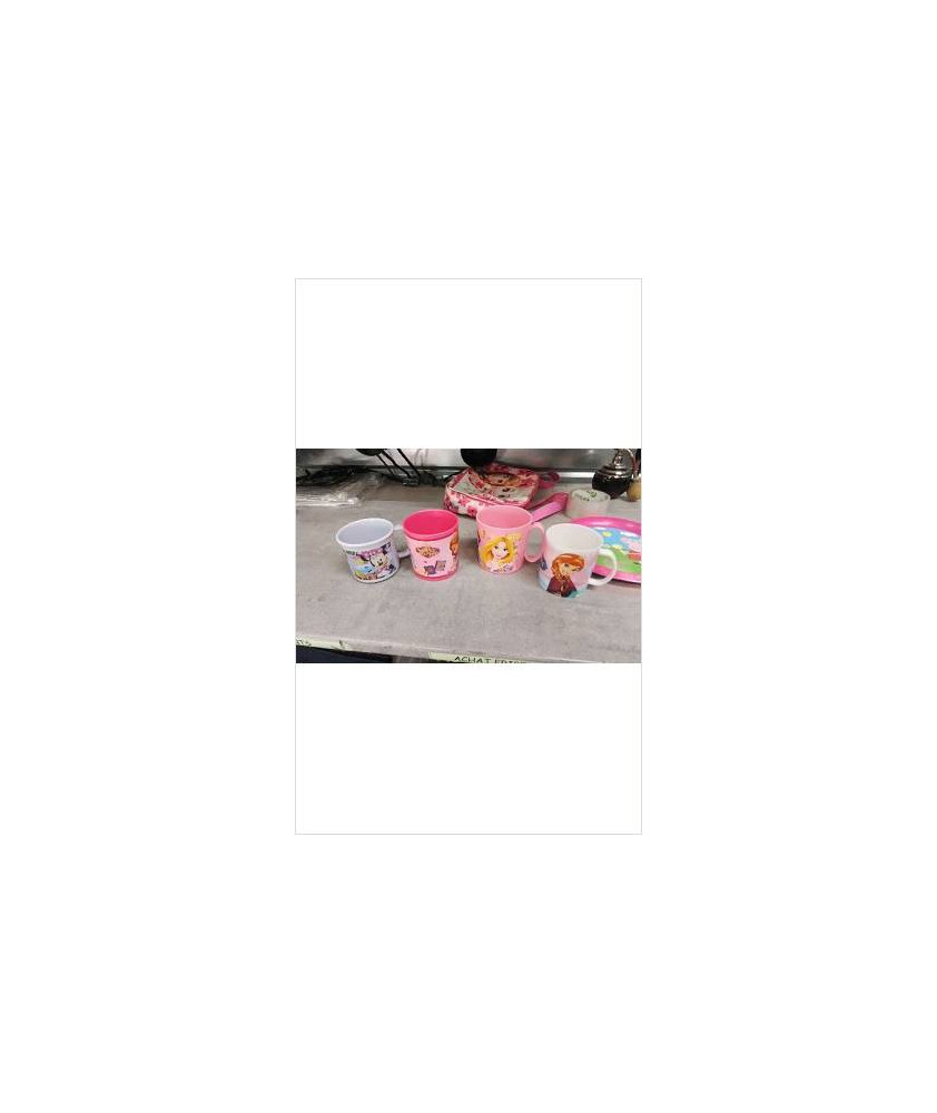 MUG PLASTIQUE ENFANT 