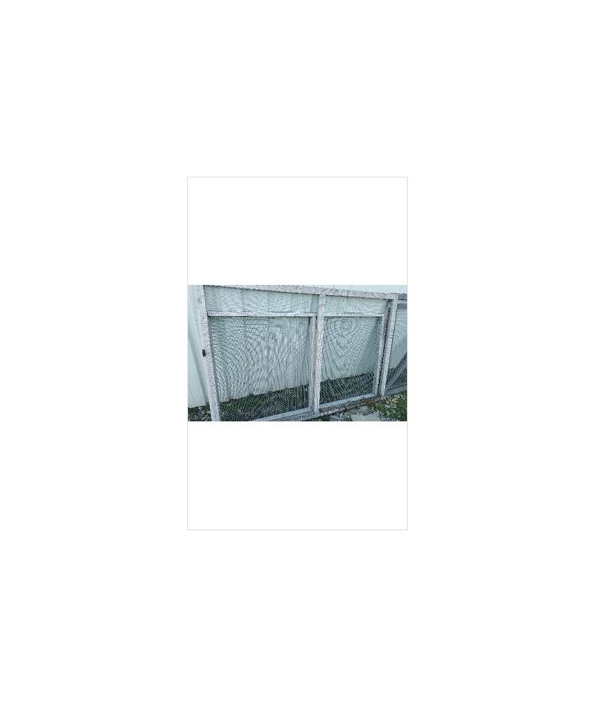 STRUCTURE BOIS ET GRILLAGE 