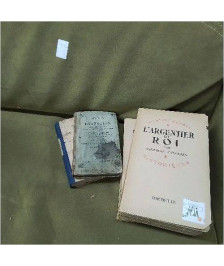 LIVRE ANCIEN