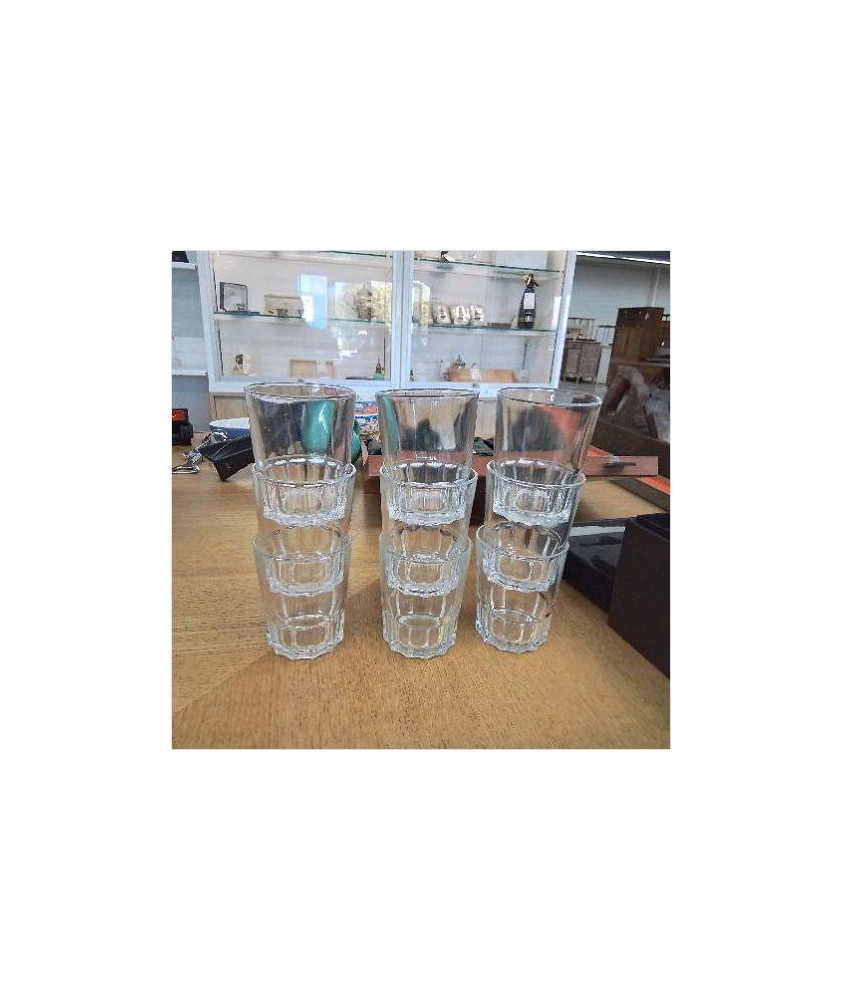 LOT DE 9 VERRES 