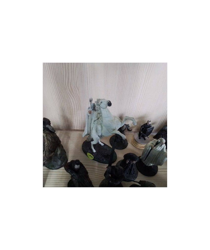 FIGURINE SEIGNEUR DES ANNEAUX CAVALIER BLANC