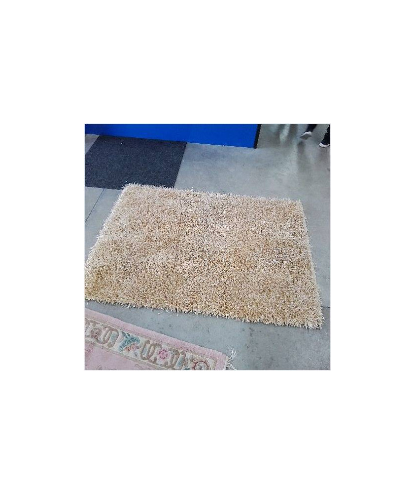 TAPIS JAUNE