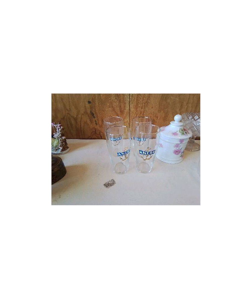 LOT 4 VERRES A BIERE 